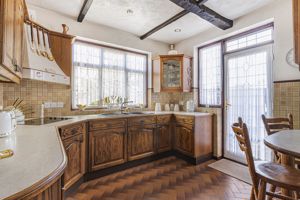 Photo 11- click for photo gallery